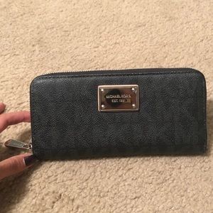 Michel Kors Wallet
